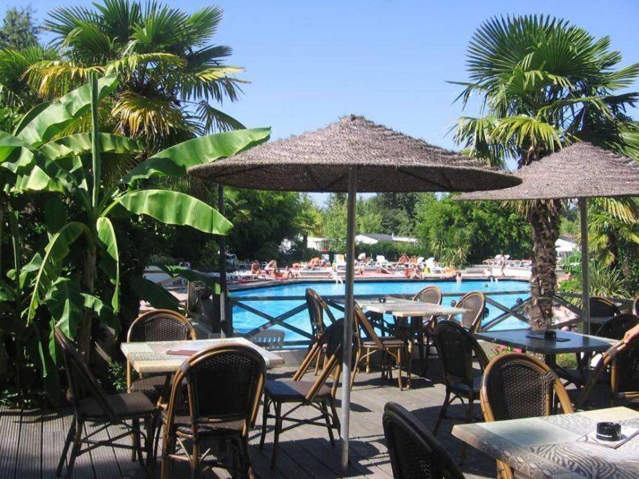 Hotel Kampaoh Mézos Extérieur photo
